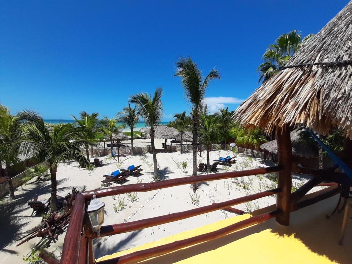 Beach Guesthouse Holbox Apartments & Suites Екстериор снимка