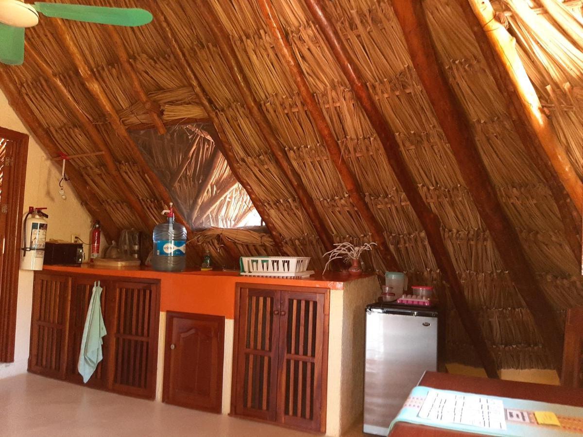Beach Guesthouse Holbox Apartments & Suites Екстериор снимка