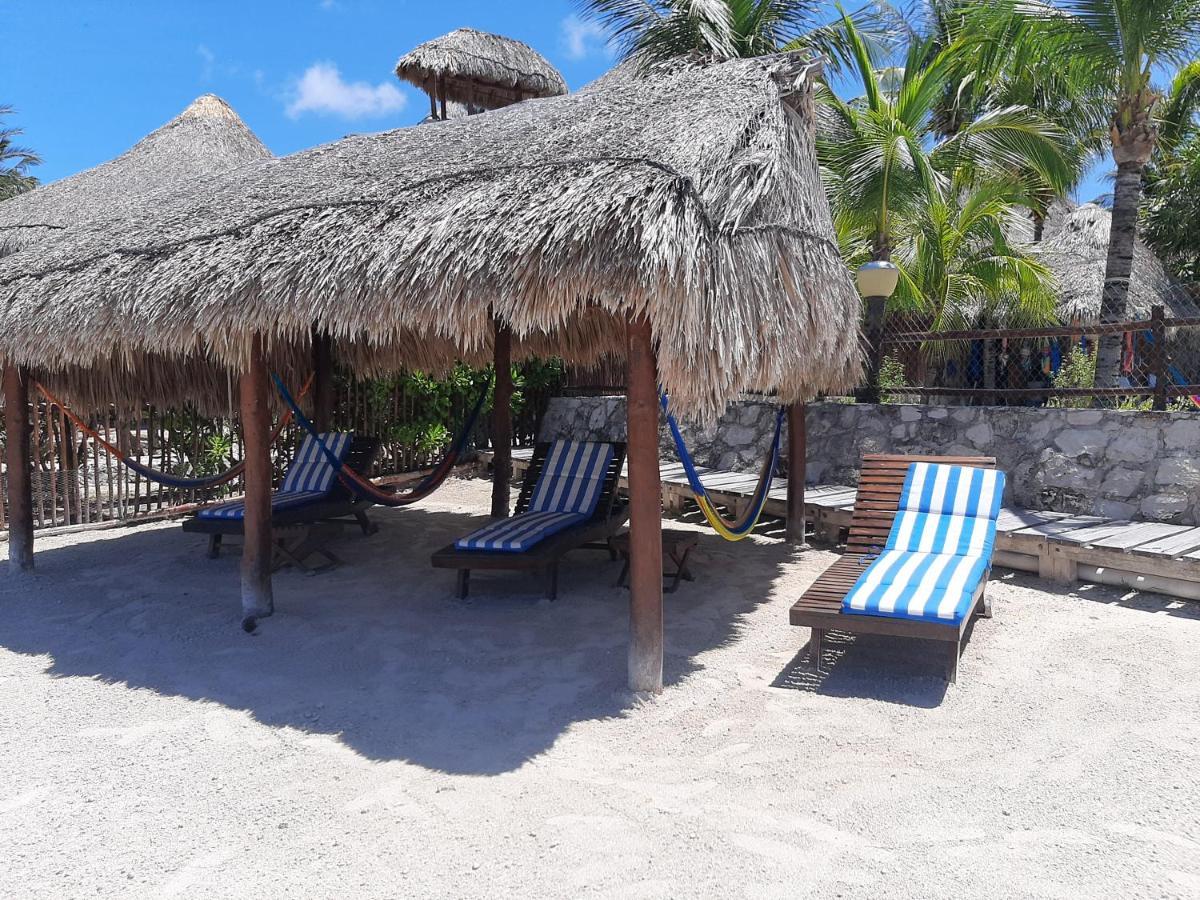 Beach Guesthouse Holbox Apartments & Suites Екстериор снимка