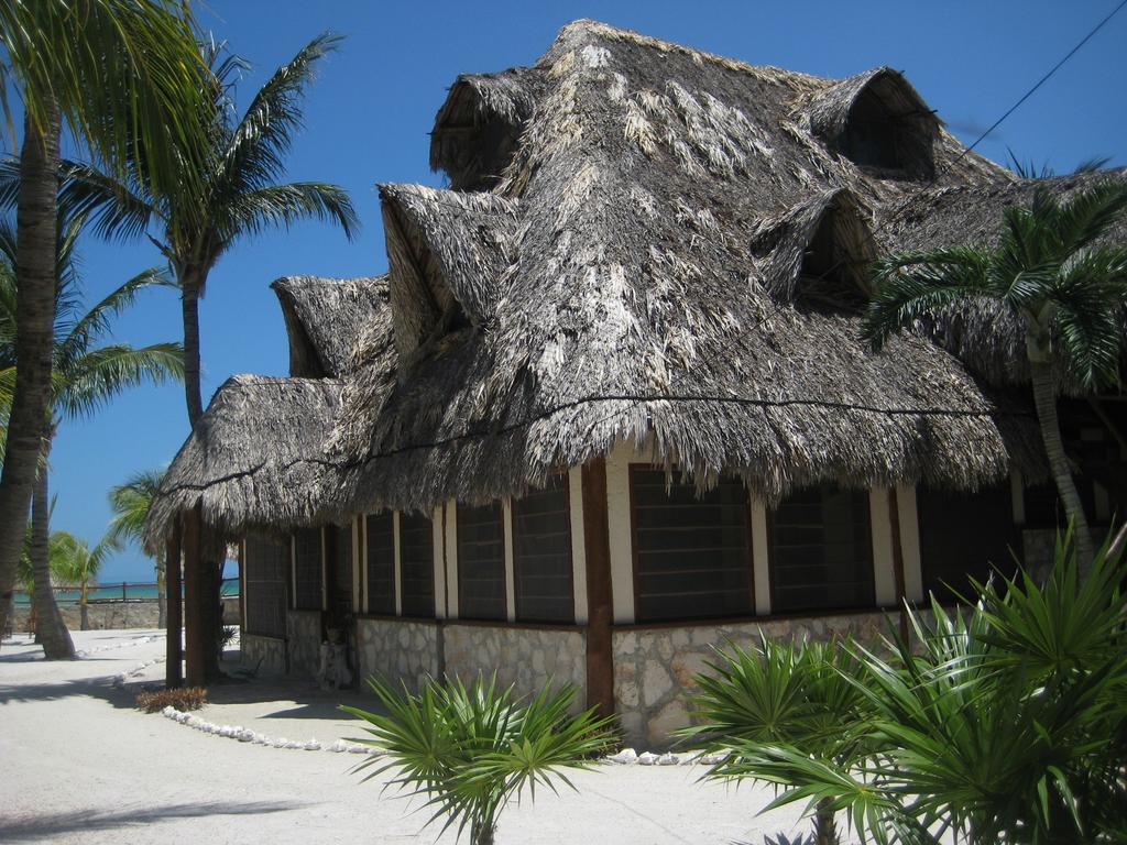 Beach Guesthouse Holbox Apartments & Suites Екстериор снимка