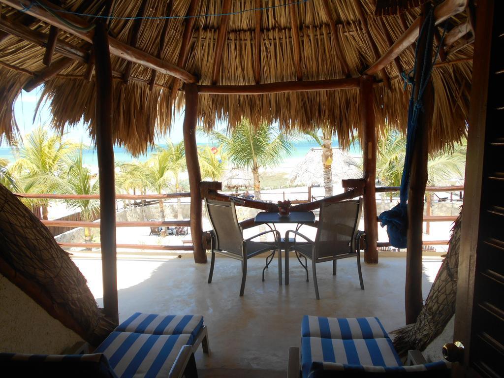 Beach Guesthouse Holbox Apartments & Suites Екстериор снимка