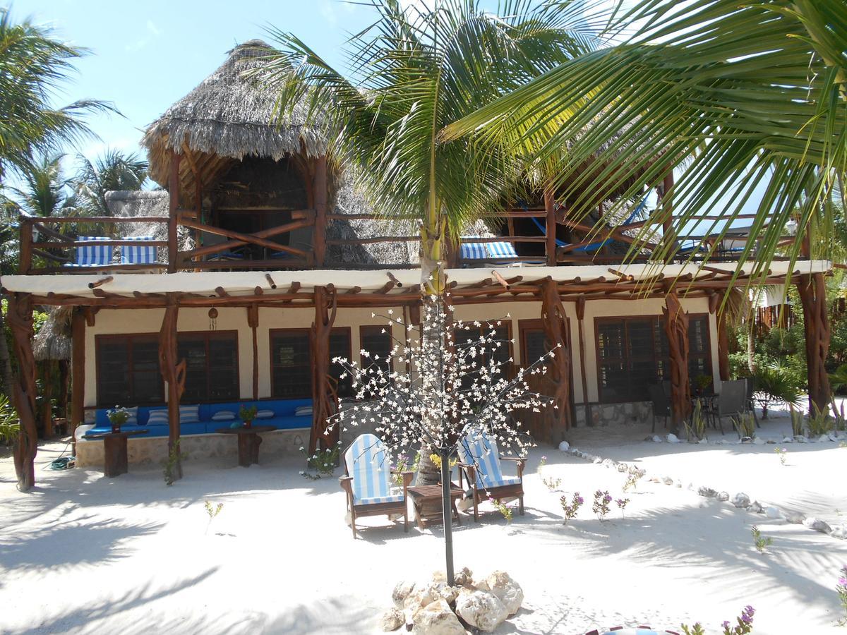 Beach Guesthouse Holbox Apartments & Suites Екстериор снимка